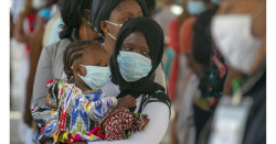 África sufre su peor ola de Covid-19 por las variantes y solo el 1.12% de vacunados