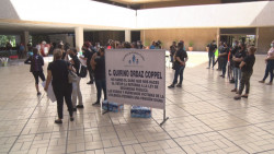 Se vuelven a manifestar esposas de policías