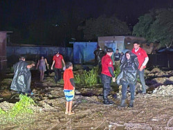 Llevan a albergues a familias de Villa Unión