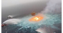 Se rompe línea submarina de Pemex y provoca incendio en plataforma petrolera de Campeche (video)