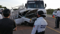 Fallecen dos mujeres en accidente carretero en Navolato
