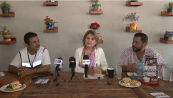 Regresa Eloísa Flores a la arena política