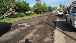 Avenida del Delfín en pésimo estado