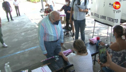 A favor, así votó el Alcalde Benítez Torres en la Consulta Popular
