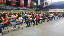 Acuden miles de jóvenes de Los Mochis  a aplicarse la vacuna COVID