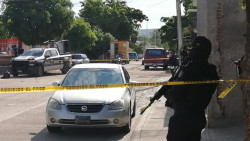 Sicarios entran a su domicilio para rematarlo