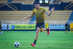 Dorados visita a Leones Negros de la U de G