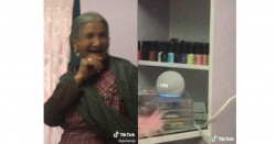 Abuela enternece al pedirle a la asistente de Amazon que le rece el Santo Rosario (video viral)