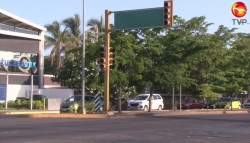 Con desperfectos, algunos semáforos de Mazatlán