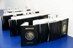 Advierten a ciudadanos evitar caer en fraudes en el tramite de pasaportes
