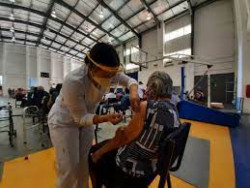 Llama el Rector de la UAS a la población a vacunarse contra el Covid