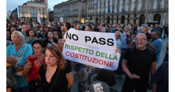 Antivacunas italianos amenazan con agredir y bloquear más de 50 estaciones