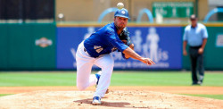 Tomateros anuncia a Kyle Arjona