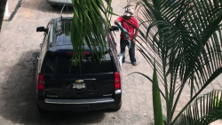 Lavan camioneta de alcalde en plena crisis del agua