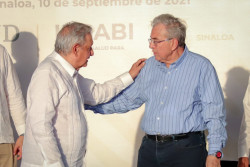 Rocha asume el compromiso de AMLO para basificar a trabajadores de la salud en Sinaloa