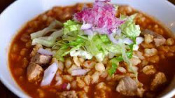 IMSS pide no excederse con platillos calóricos este 15 de septiembre