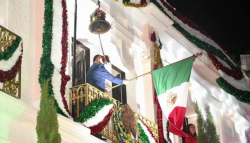 Alcalde de Rosario da el grito de Independencia