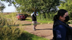 Encuentran un vehículo abandonado y en su interior una persona asesinada