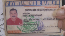 Con 73 años de edad...don Mario sigue en la lucha porque le paguen su liquidación