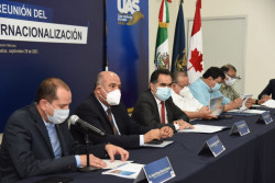 Toman protesta  integrantes del Consejo de Internacionalización en la UAS