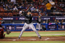 Águilas de Mexicali derrota 5-2 a Naranjeros de Hermosillo en el juego inaugural en la frontera