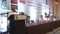 Sinaloenses desplazados le hacen “cartita” al Gobernador Electo, Rúben Rocha Moya
