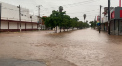 “Pamela” deja colonias inundadas en Los Mochis