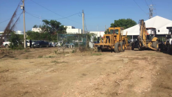 Dan banderazo para continuar pavimentación de Av. Delfín