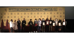 "50 o dos ballenas se encuentran en la playa" fue la gran ganadora en el FIC de Morelia