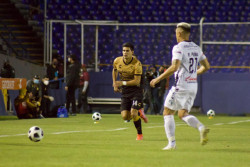 Dorados empata a dos goles con Celaya y amarra liderato en la Liga de Expansión
