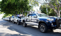 Entrega Ayuntamiento de Culiacán 34 patrullas a la SSPyTM