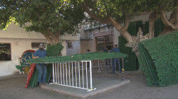 Comienzan con la colocación de la decoración navideña de Palacio Municipal.