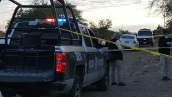 A balazos y con huellas de tortura