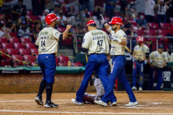 Los Venados barren a los Tomateros