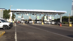 Se incrementa el tránsito de paisanos a México.