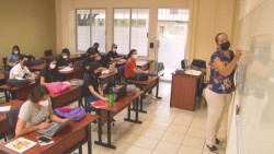 Las 152 plazas no se entregan a maestros, fueron para personal de apoyo
