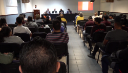 Epifanio Castañeda recibe el premio anual "Ernesto Galarza"