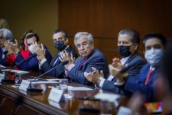 Solicita Rubén Rocha más recursos para personas con discapacidad