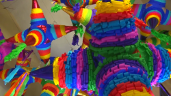 ¿ Usted sabe cual es el origen de la piñata navideña, la de 7 picos?