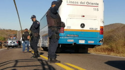 Muere atropellado motociclista sobre la carretera México 15