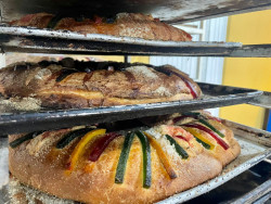 A todo “vapor” se mantiene la producción de roscas de reyes en CO