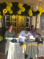 Carlos Iván Tirado es firmado por Pittsburgh