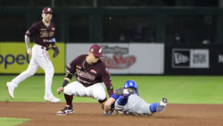 Tomateros sigue en la pelea en la serie final tras vencer 7-3 a Charros