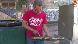 Con ayuda de redes sociales, músico encuentra su saxofón