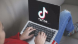 El arma usada por menor fallecida al interntar grabar un tiktok, era de su padre