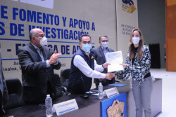 Entrega la UAS apoyos en beneficio de 376 proyectos de investigación