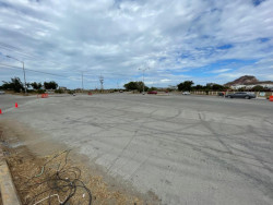 Glorieta del Atlántico mal construida causa confusión, ya la están destruyendo