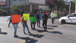 Protestan familiares con pacientes internados en el HPS demandan medicamentos