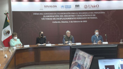 Firman convenio gobierno del estado y UAdeO
