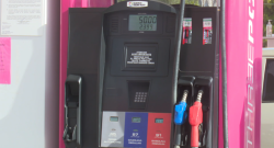 SAT otorgará estímulos a gasolineros para bajar precio de combustibles
